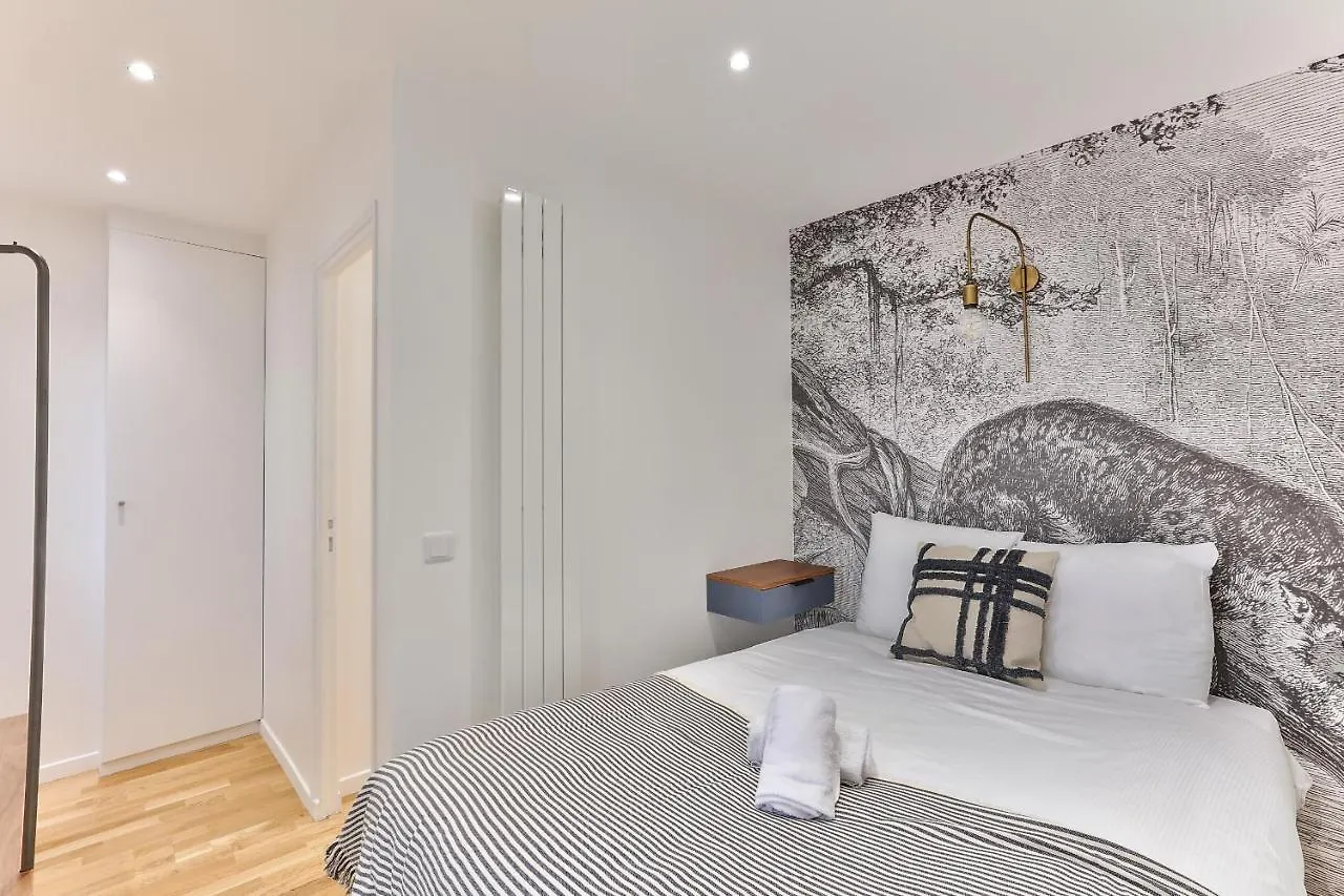 99 - Urban Fabulous 6 Bedrooms * Paris